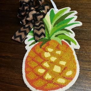Pineapple Door Hanger
